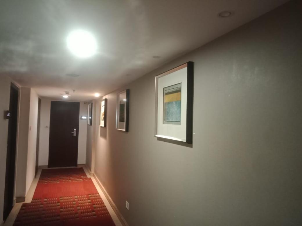 Blossom Rooms Hotel Vashishtha - Free Lunch Or Dinner- Free Breakfast Hyderabad Eksteriør bilde