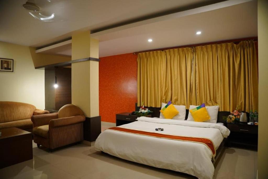 Blossom Rooms Hotel Vashishtha - Free Lunch Or Dinner- Free Breakfast Hyderabad Eksteriør bilde