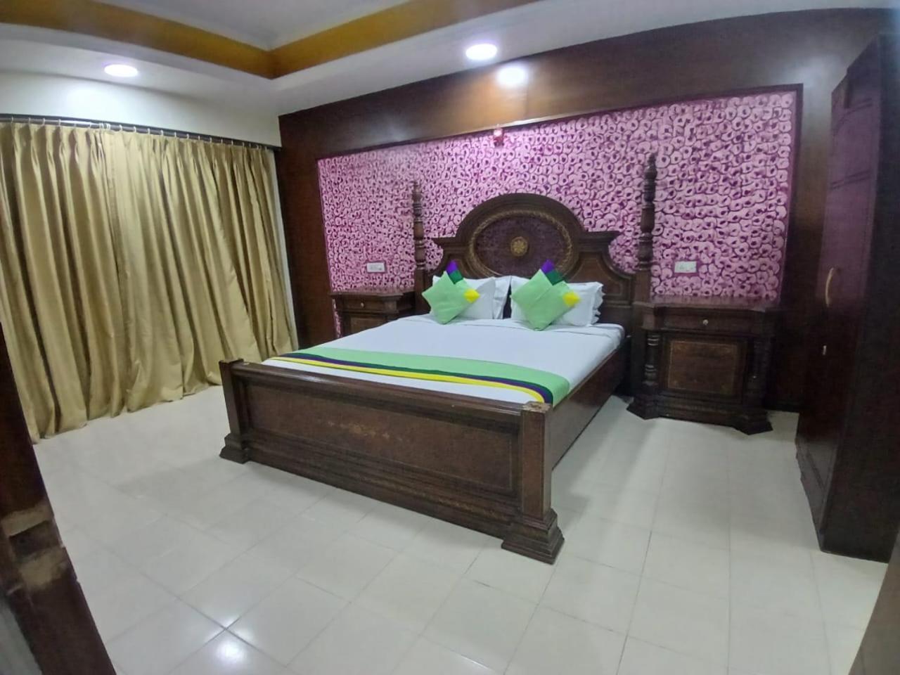 Blossom Rooms Hotel Vashishtha - Free Lunch Or Dinner- Free Breakfast Hyderabad Eksteriør bilde